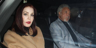 Tom Jones & Priscilla Presley