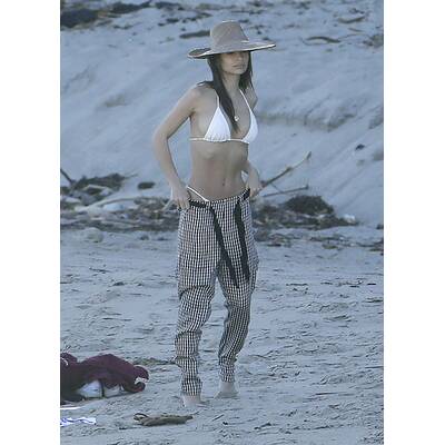 Emily Ratajkowski: Sexy Badenixe