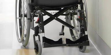 "Rollstuhl-Fahrer" fl&uuml;chtete zu Fu&szlig;