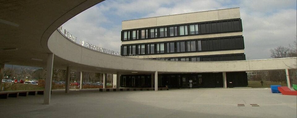 Bildungsminister verabschiedet widerspenstigen PH-Baden-Chef