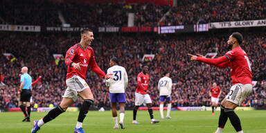 United sichert Platz 3 ab, Liverpool nur 1:1