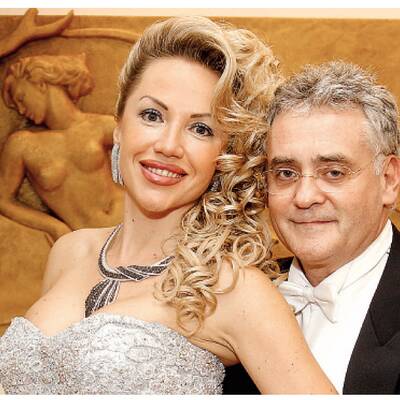 Erste-Bank-Chef A. Treichl fährt mit Kindern in Ski-Urlaub.