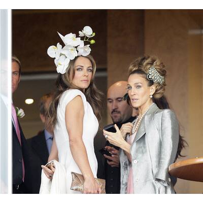 Liz Hurley & Sarah Jessica Parker beim Melbourne Cup 2011