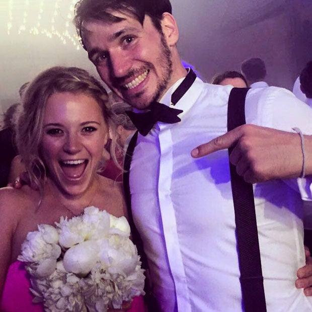 Schweinsteiger-Hochzeit: Miriam Gössner fing den Brautstrauß