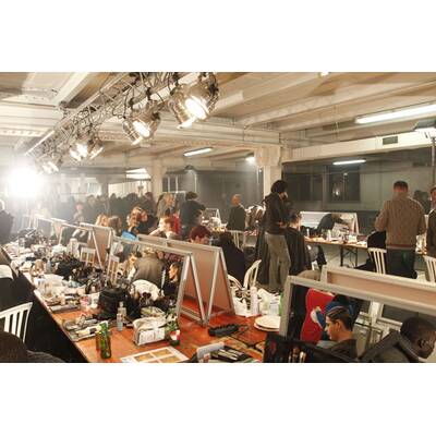 Fashion Weeks Backstage