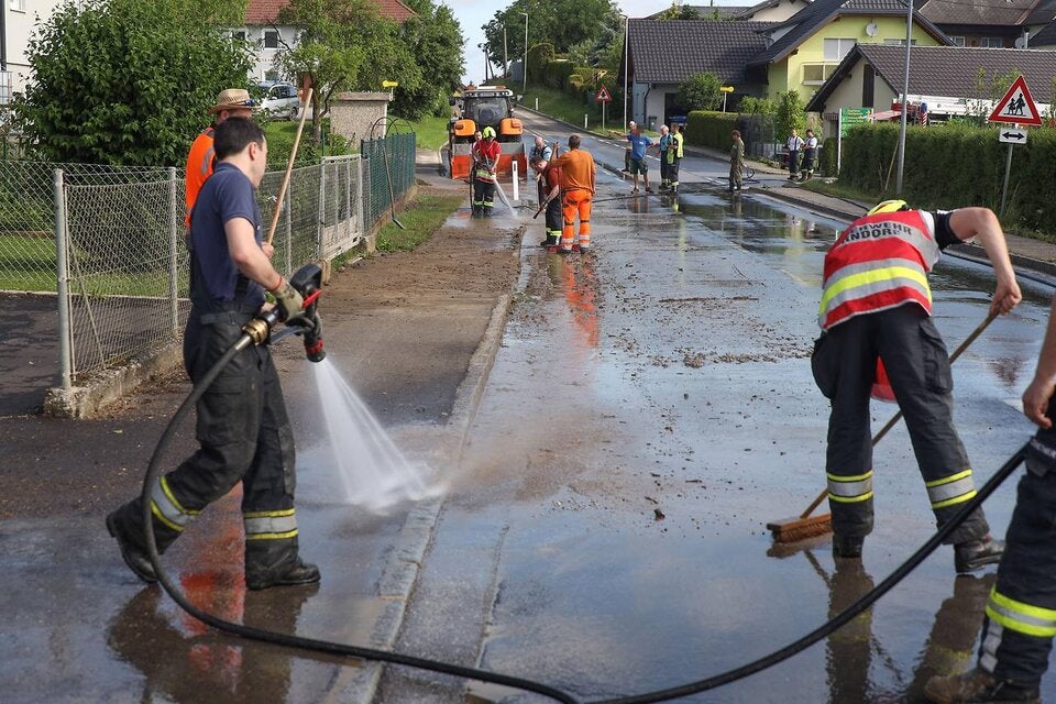 Verkehrsunfall, Überflutungen: Schwere Unwetter fegten über OÖ
