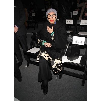 Modeikone Iris Apfel mit Designer Alexander Wang