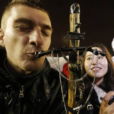 Weißer Rauch über Vatikan