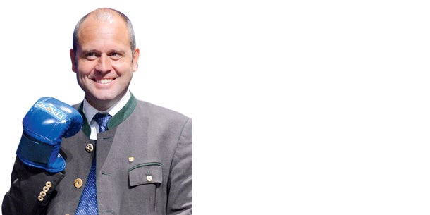 Haider kassierte für Stronach- Schloss