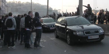 Brutale Ajax-Fans in Salzburg