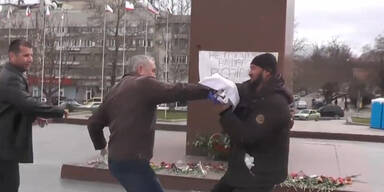Krim: Kampf um ukrainische Flagge