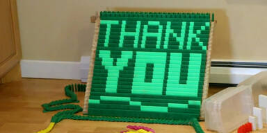 22 Tausend gefallene Dominosteine