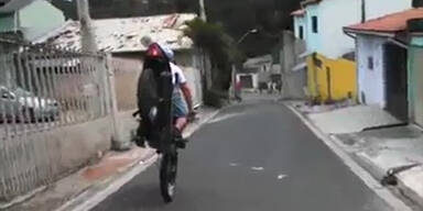 Wheelie auf dem Vorderrad