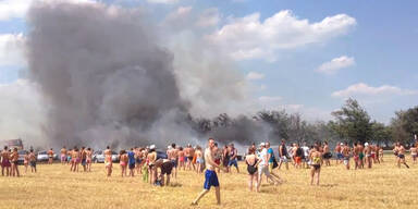 Auto f&auml;ngt an zu brennen