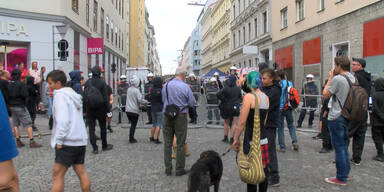 Zwischenfälle vor der Absperrung