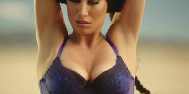 Br&uuml;ste, Pos und sexy Unterw&auml;sche