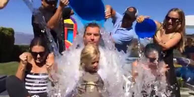 Ice Bucket: Jessica Alba