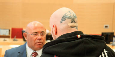 Haft für Neo- Nazi-Bosse