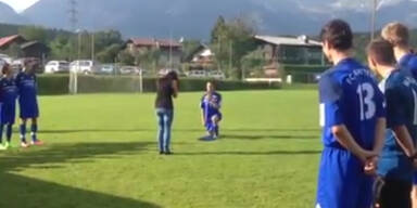 Antrag auf dem Fußballfeld