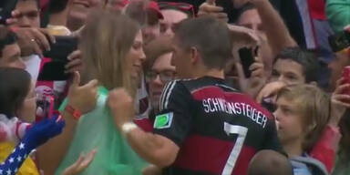 Schweinsteiger mit Freundin Brandner