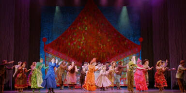 "Mary Poppins" Musical Clip 3