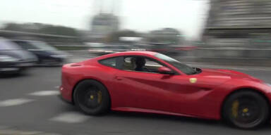 Super Sportautos quer durch Wien