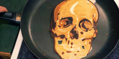 Totenkopf Pfannkuchen