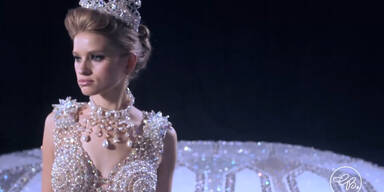 Brautkleid mit einer Million Perlen