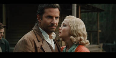 Lawrence und Cooper in "Serena"