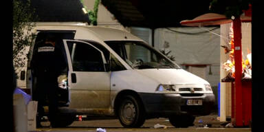 Lieferwagen rast in Weihnachtsmarkt