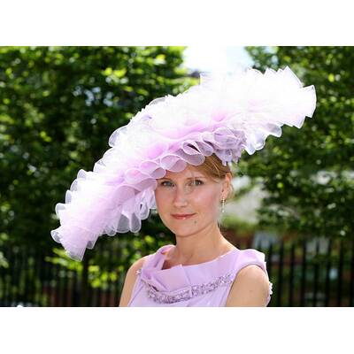 Die verrücktesten Hüte von Ascot