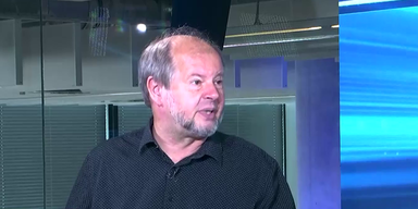 15 Monate Corona Novotny.png