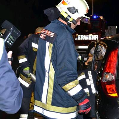 Bilder: Verletzte bei Unfall mit Reh