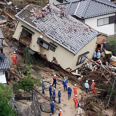 Gewaltiger Erdrutsch in Japan
