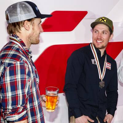 So feierte Hirscher seine Silbermedaille