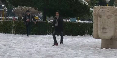 Schneeballschlachten in Damaskus