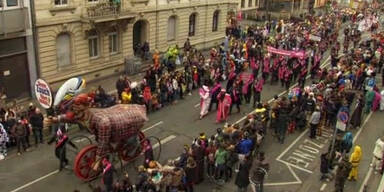 Faschingsumzüge in Mainz und Köln