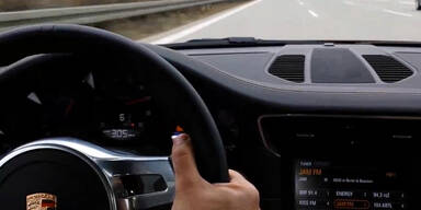 Autobahnraser mit 305km/h