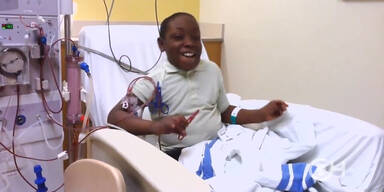 Kranke Kinder tanzen zu 'Shake It Off'