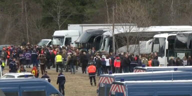 Angehörige pilgern zu Unglücksstelle