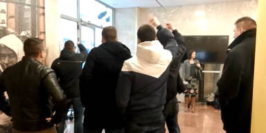 Polnische Neonazis st&ouml;ren Vortrag