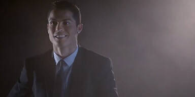 Ronaldo tanzt in neuen Schuhen