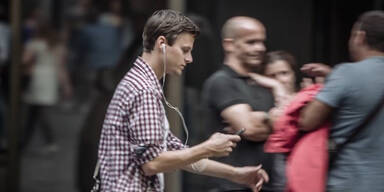 Schock-Video warnt vor Todesgefahr Handy