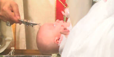 Die Zwillinge werden getauft