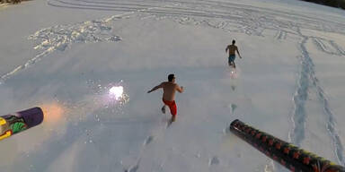 Drohne attackiert Menschen mit Raketen