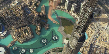 Basejump vom h&ouml;chsten Geb&auml;ude der Welt