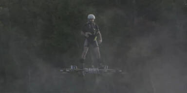 Weltrekord-Flug mit Hoverboard