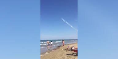 Kunstflieger-Crash bei Flugschau: Pilot tot