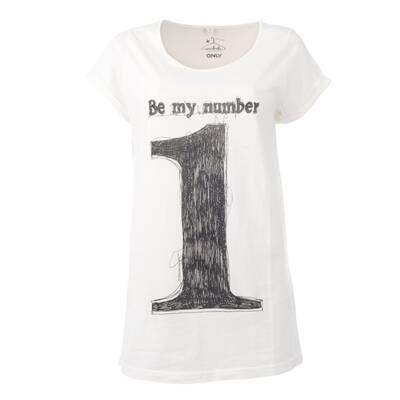 Stars im weißen T-Shirt