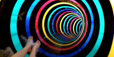 Wasserrutsche mit LED-Feuerwerk